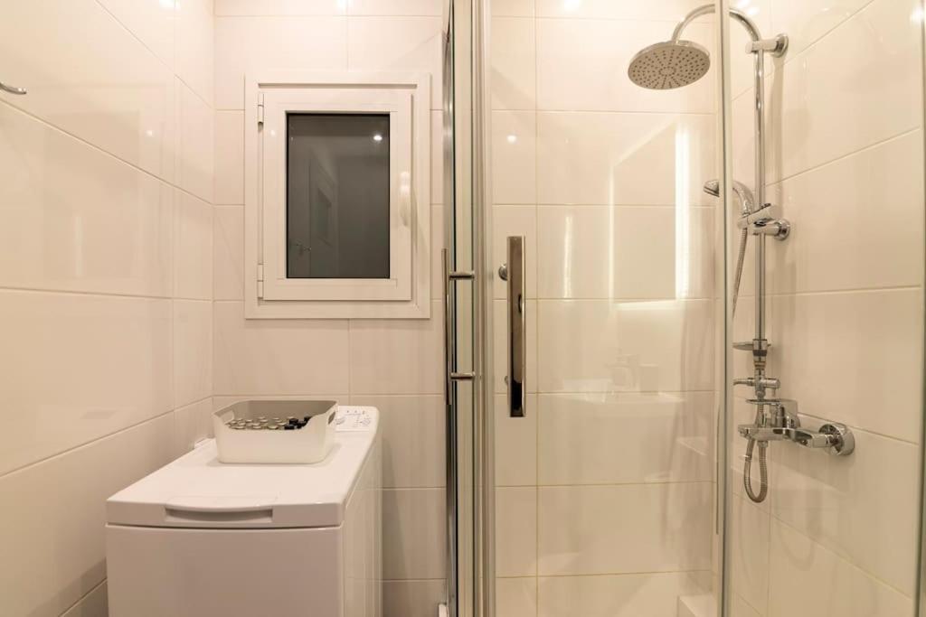 Leon Cozy Apartment Афіни Екстер'єр фото