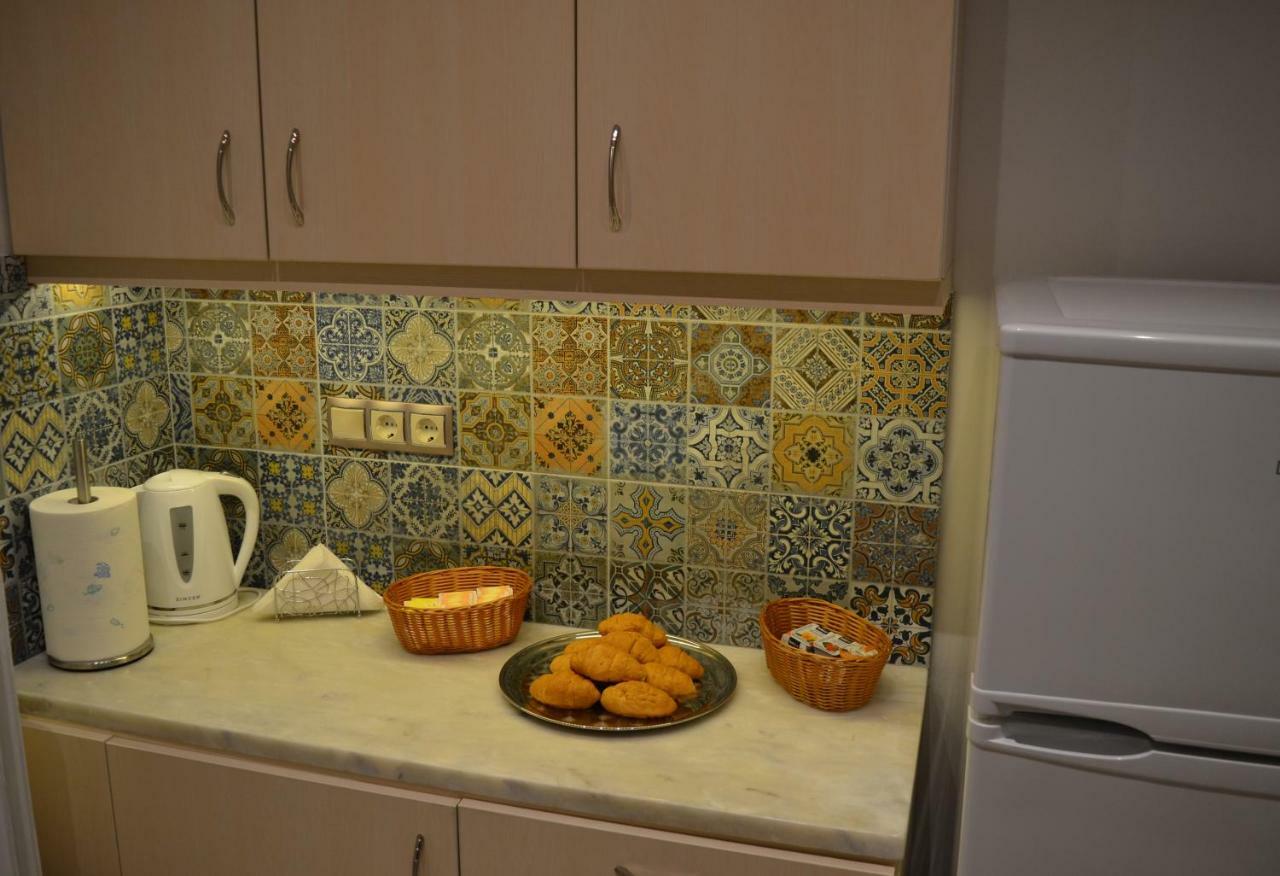Leon Cozy Apartment Афіни Екстер'єр фото