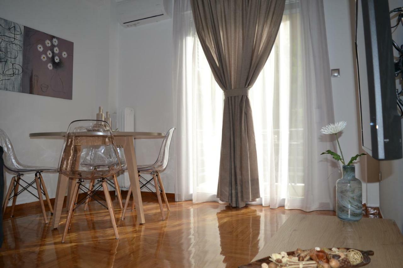 Leon Cozy Apartment Афіни Екстер'єр фото